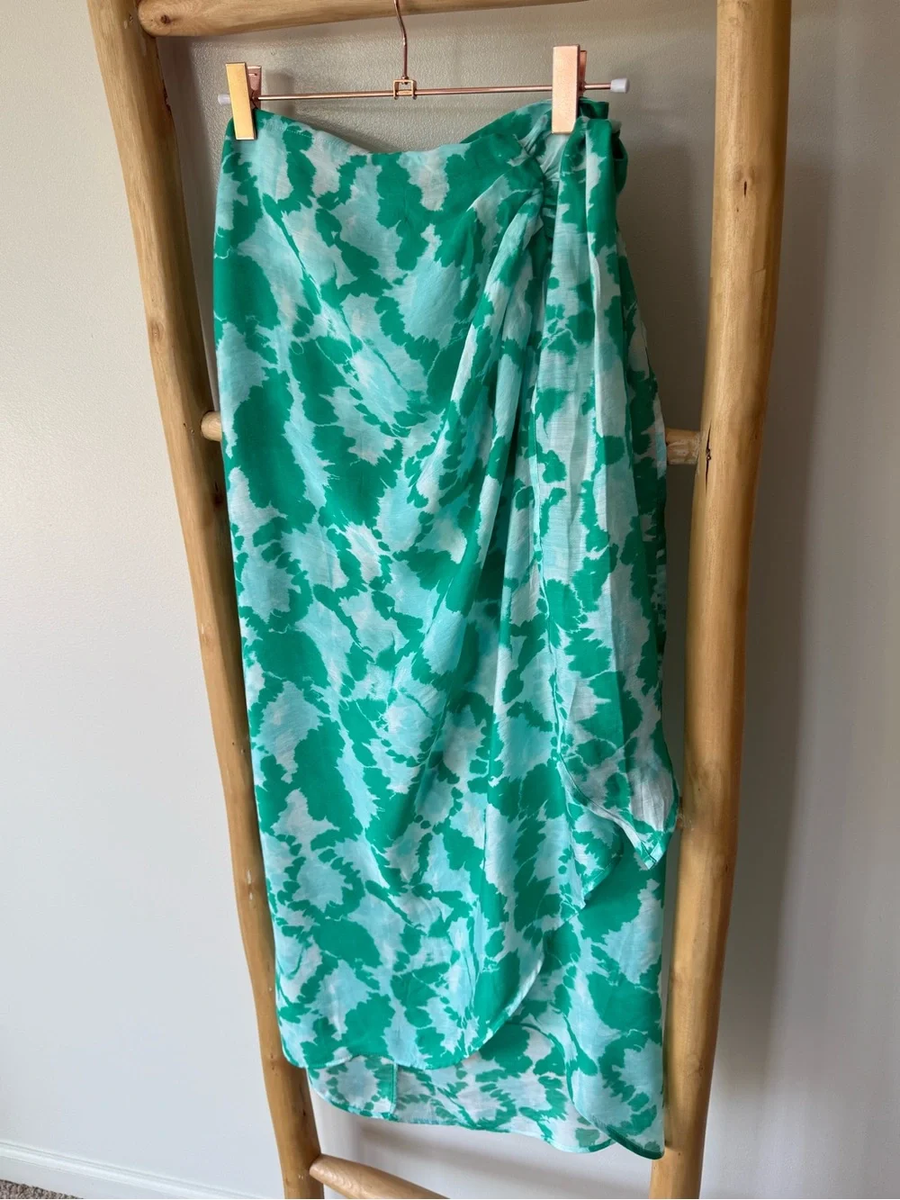 ZARA Knotted Green Turquoise Tie Dye Print Swim Beach Sarong Midi Skirt S NEW